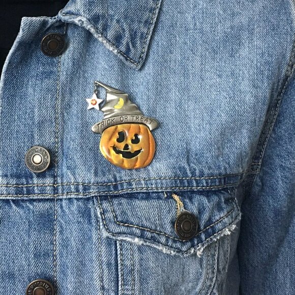 Halloween Pumpkin Brooch Jack O'Lantern Pin Halloween Trick or Treat Jewelry - Picture 3 of 8
